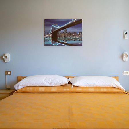 Hotel Quattropalme Tortoreto Bagian luar foto