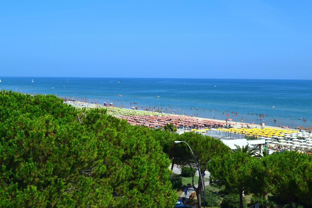 Hotel Quattropalme Tortoreto Bagian luar foto