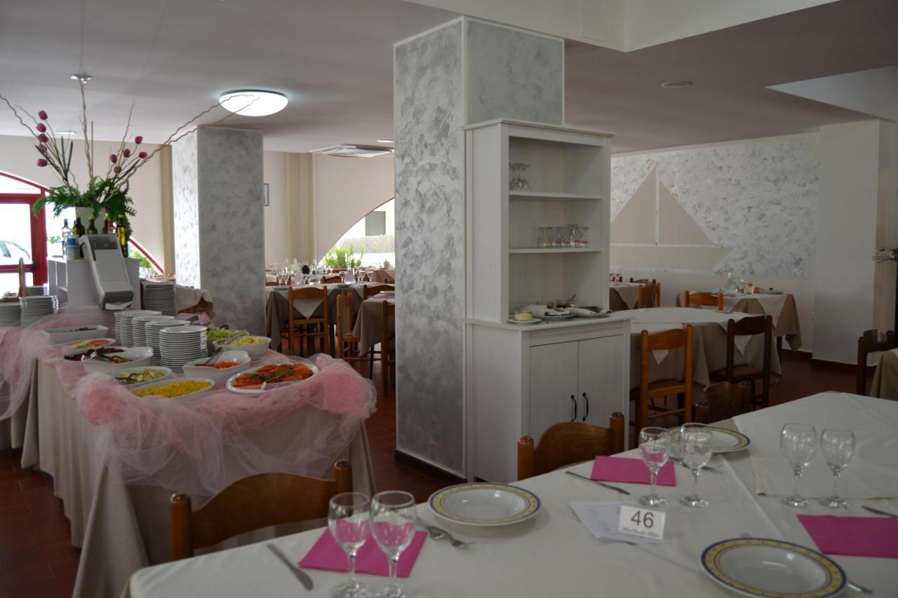 Hotel Quattropalme Tortoreto Ruang foto